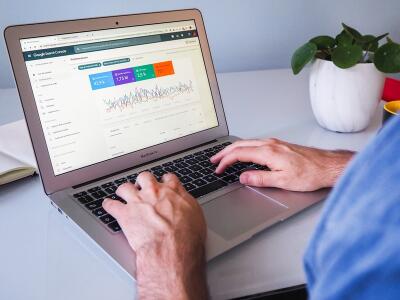 互聯網安全審核外包服務